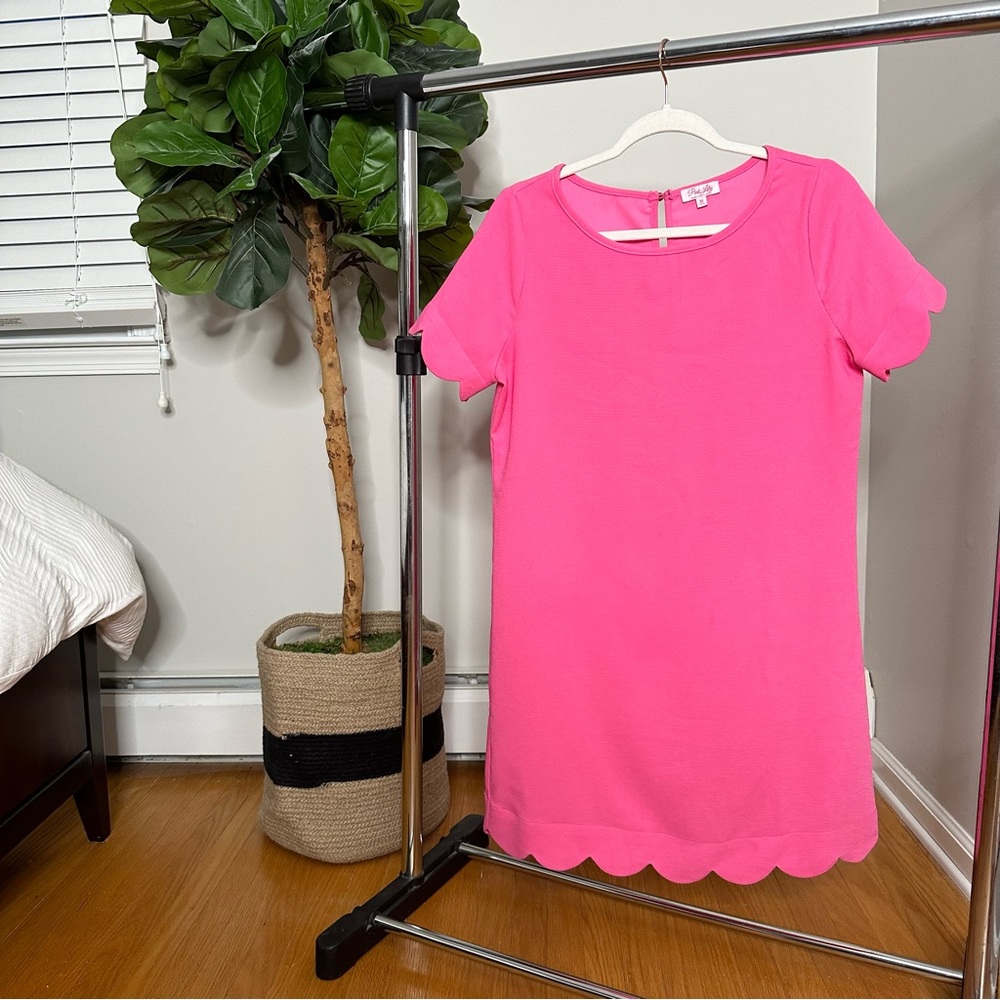 Pink Lily - scalloped dress